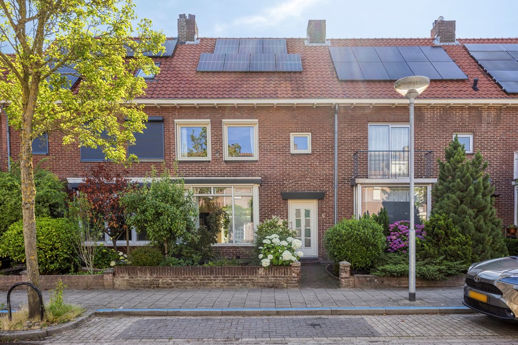 Oranjestraat 5